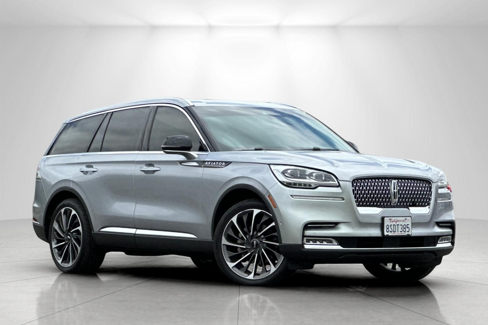 2020 Lincoln Aviator Reserve in Radiance Metallic — front three-quarter view